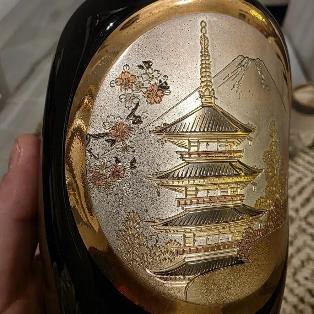 Art of‎ Chokin 24K Gold Edged Japanese Black Vase Pagoda Mount Fuji C1